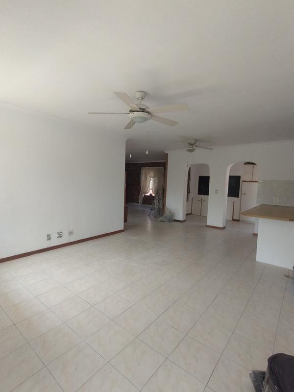 To Let 3 Bedroom Property for Rent in Twin Palms Western Cape